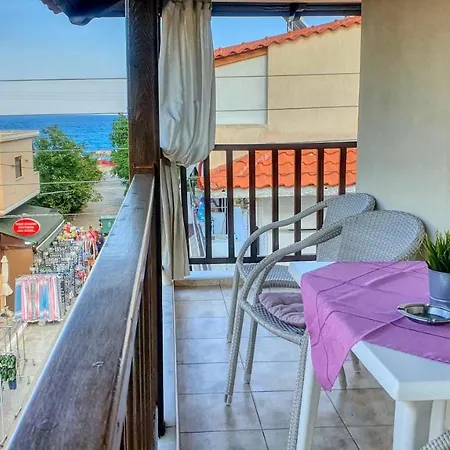 بيت ضيافة Rodon Garden Centre سارتي